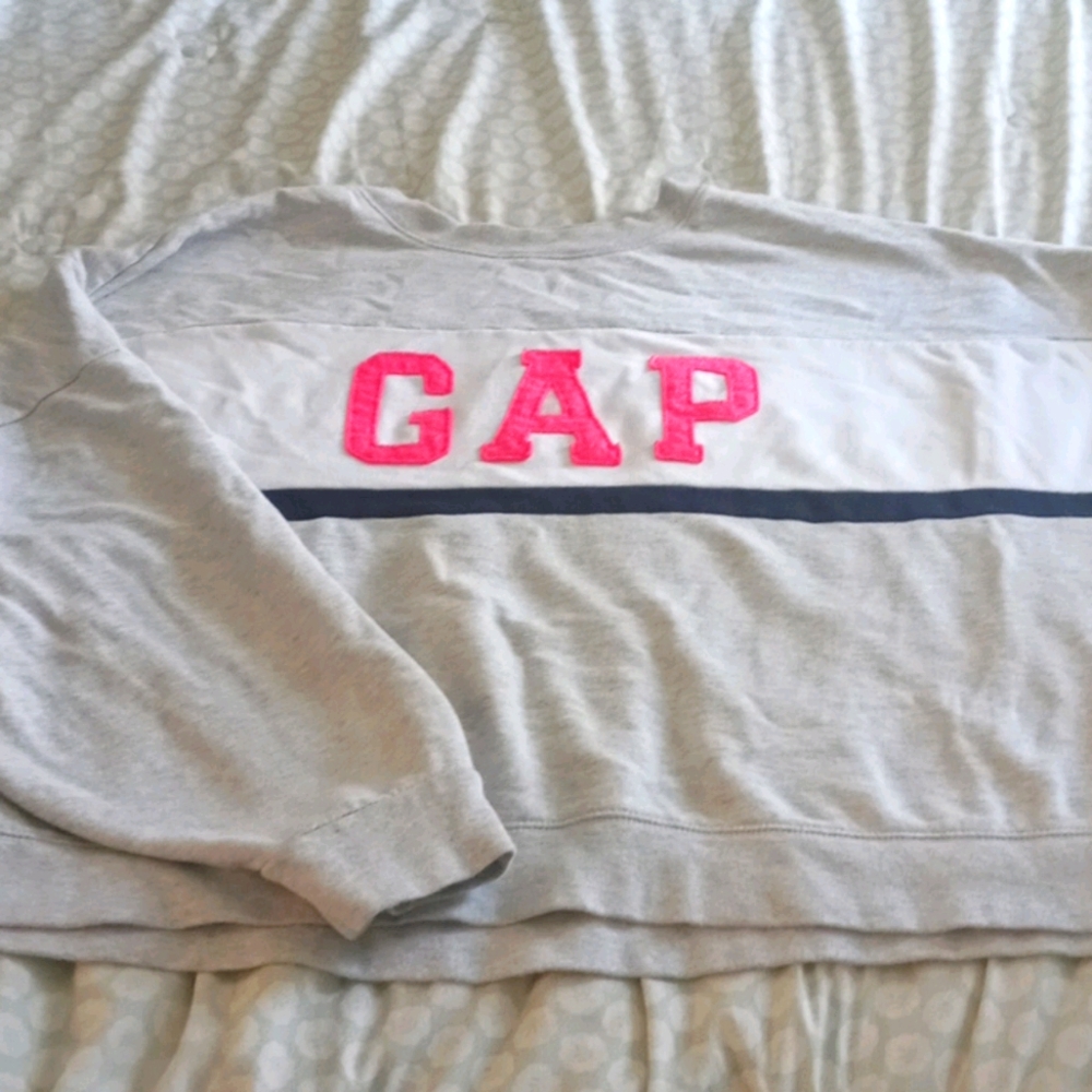 BOGO free sale. GAP crop sweater
